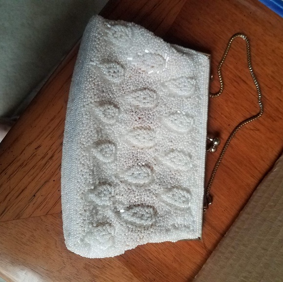 Vintage Ed B Robinson Beaded Handbag - Picture 2 of 5